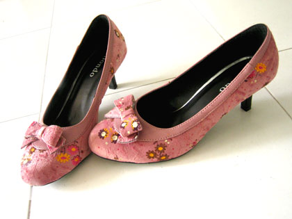 pink-shoes2.jpg